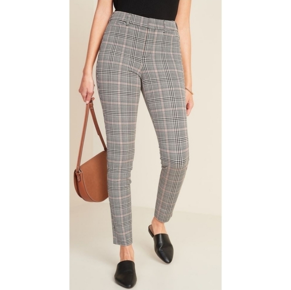 {Old Navy} High Rise Pixie Pants With Secret-Slim Pockets - Plaid - SIZE 16